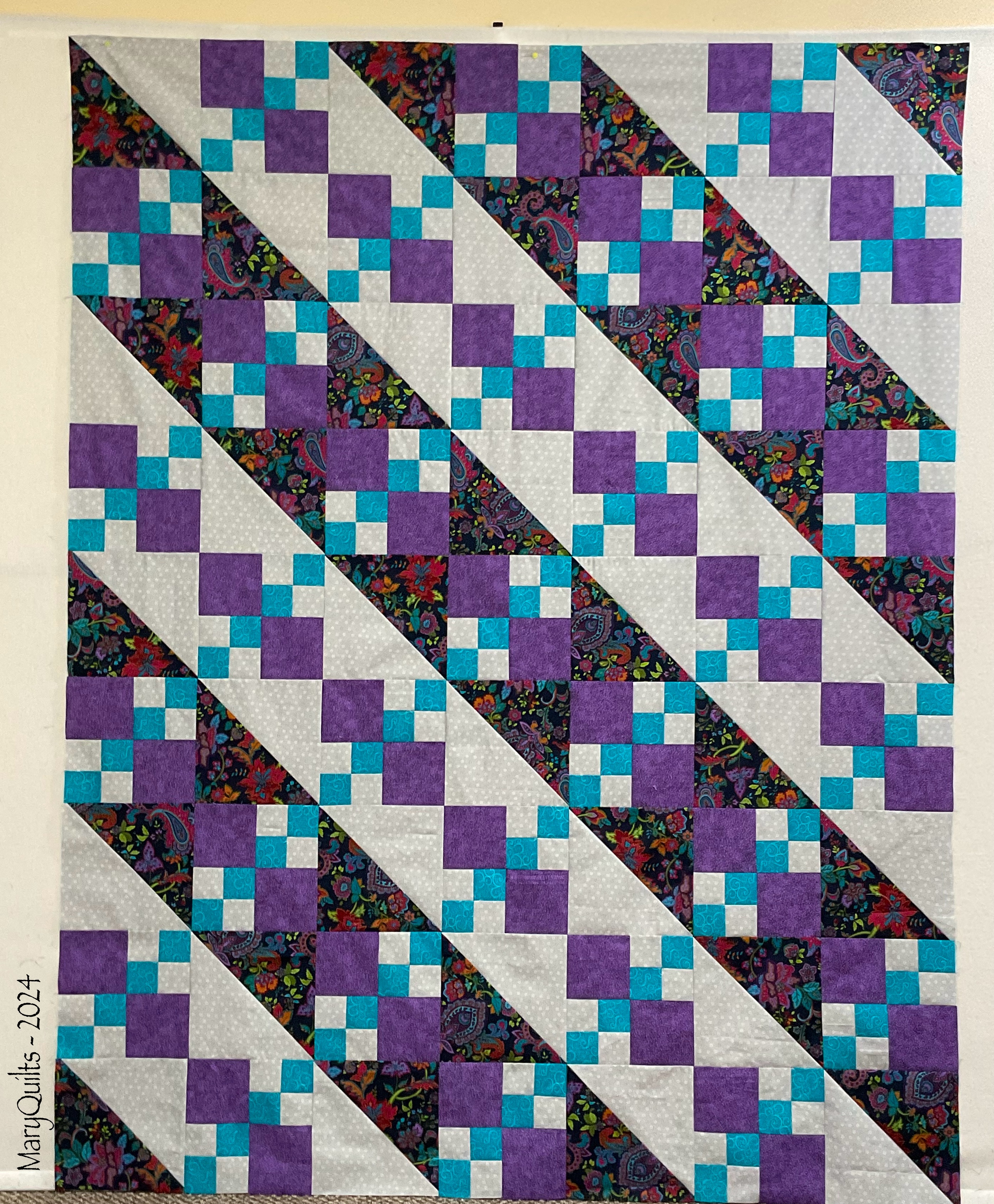 4 Patches on the Diagonal – MaryQuilts.com